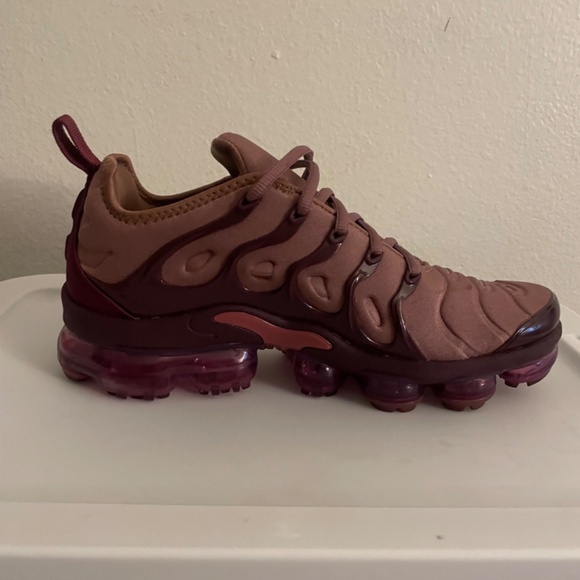 Nike Air Vapor Max Plus - Picture 3 of 4